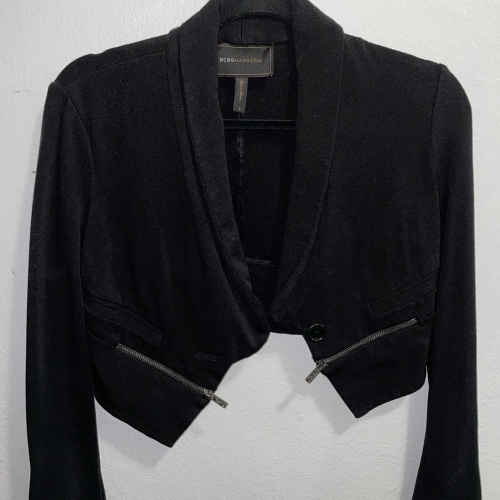 BCBGMaxAzria Ponte Crop Blazer Zipper Detail